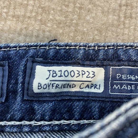 Miss Me Boyfriend Capri Jeans Womens 27 Medium Wash Relaxed Distressed 30x25 - Picture 5 of 14